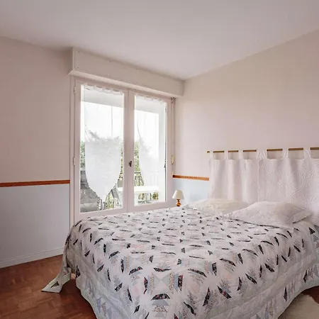 Lumineux A Quelques Pas Du Centre De Avec Wifi Et Balcon - Fr-1-4-687 *
